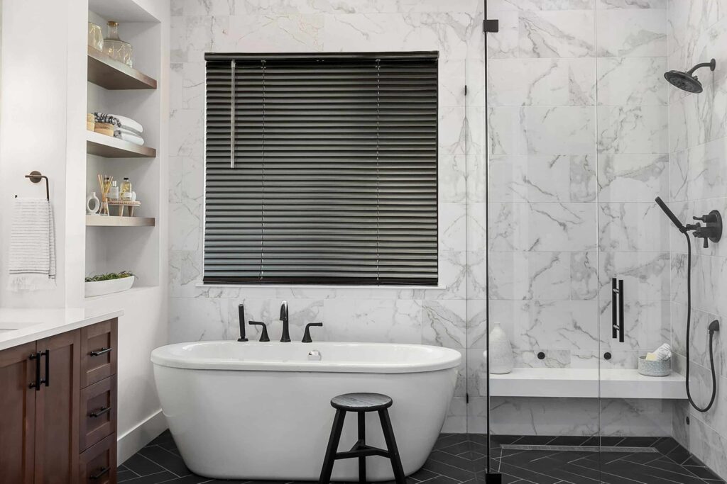 Norman Aluminum Blinds Bathroom scaled 1