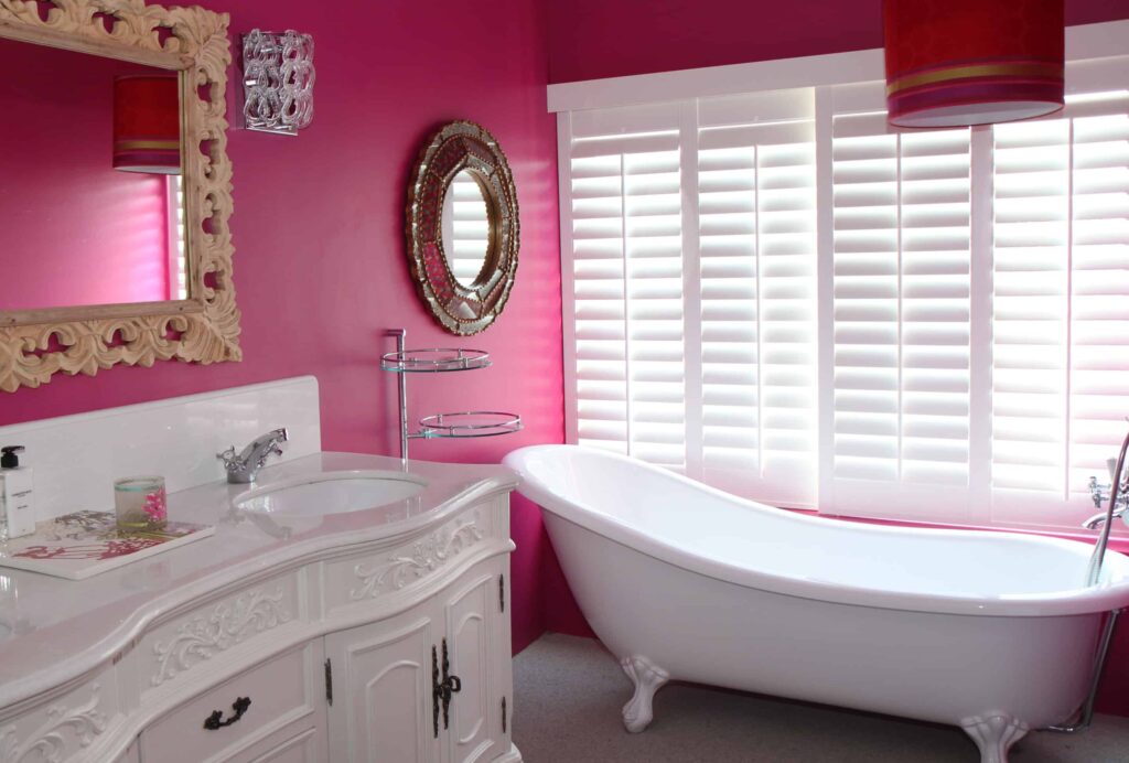 Norman Shutters Pink Bathroom scaled 1
